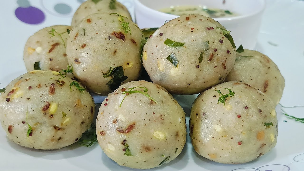 అటుకులు పెసరపప్పు తో పొద్దున్నే టిఫిన్ కానీ,స్నాక్స్ గా కానీ, రాత్రి డిన్నర్ కి కానీ ఇలా చేసి చూడండి