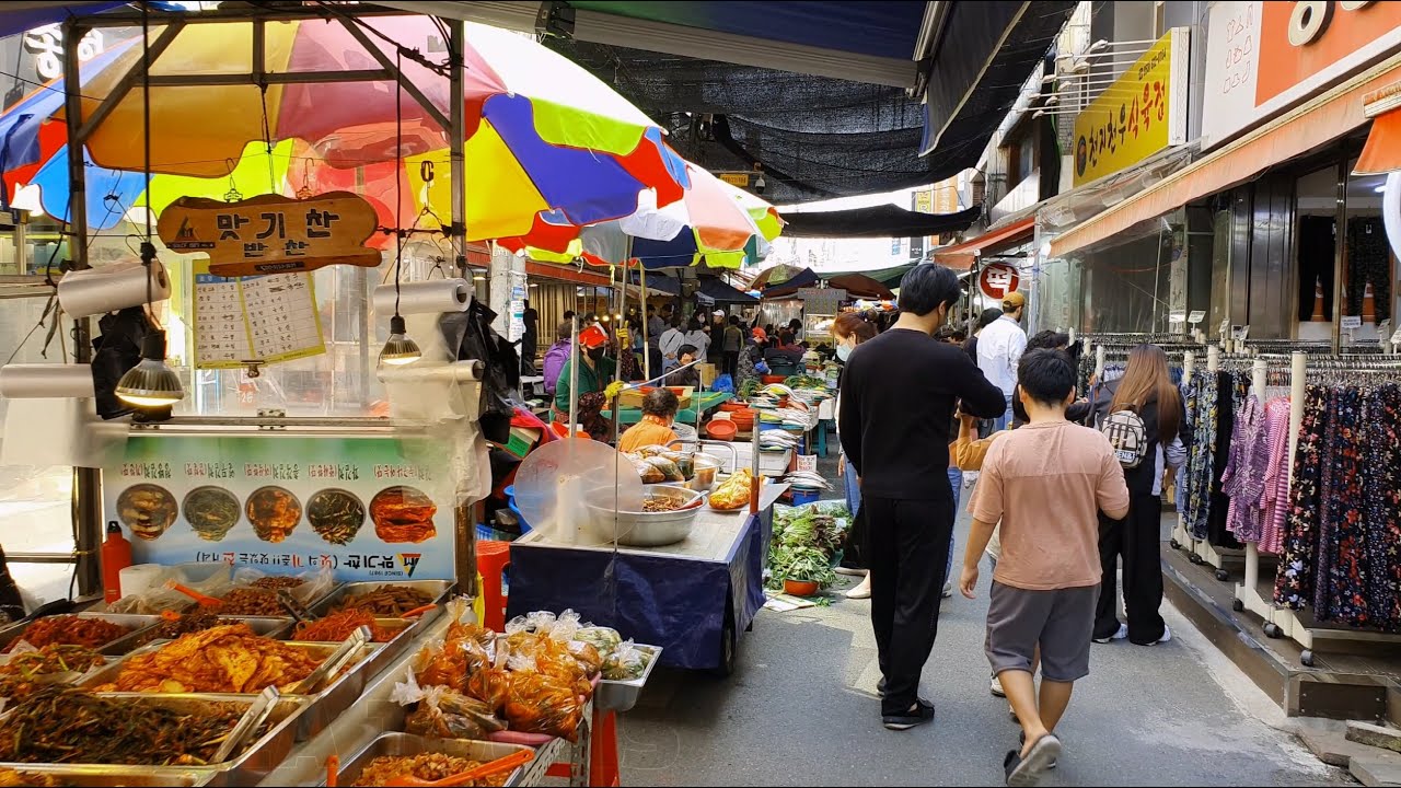 Traditional Market Walk in A Small Town - Gyeongsan, Korea