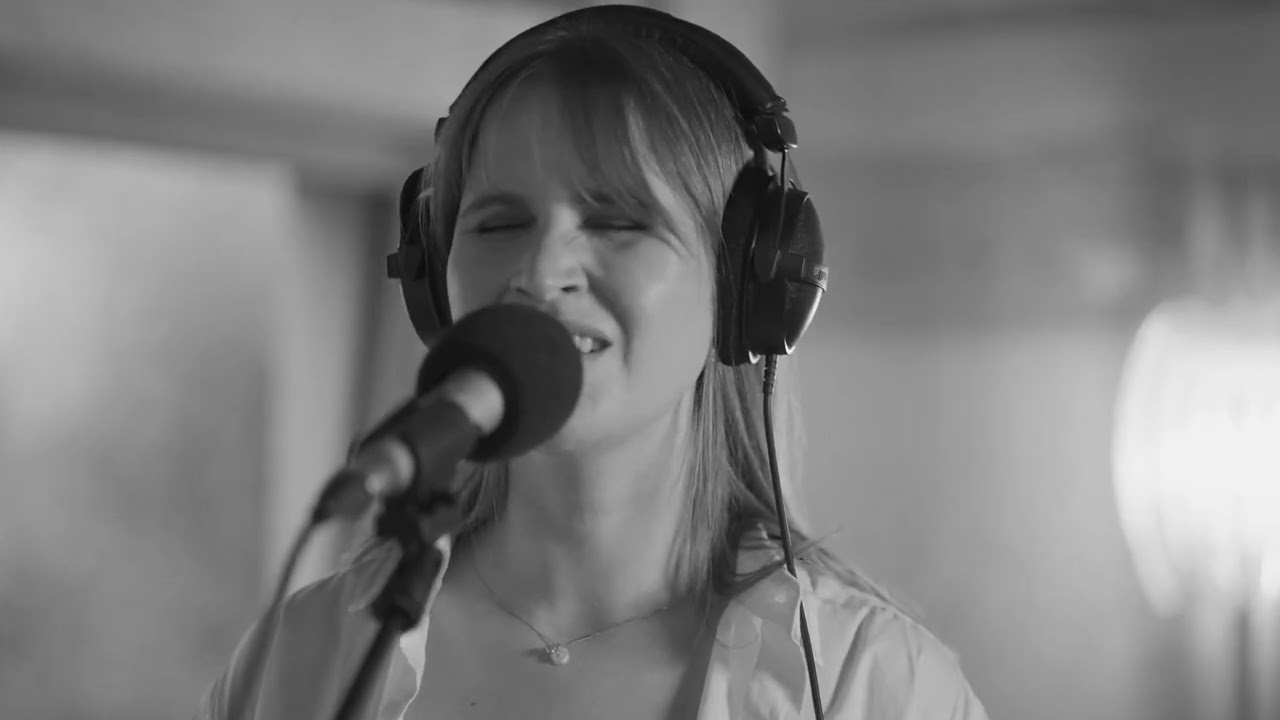 ANA ROCHA - DIEDERIK WISSELS - NICOLAS KUMMERT -  Yearn  - clip