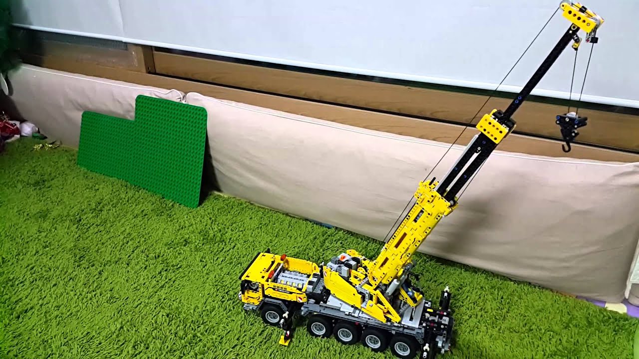 Lego Ultimate 42009 designed by Jurgen Krooshoop 레고 테크닉 얼티메이트 42009