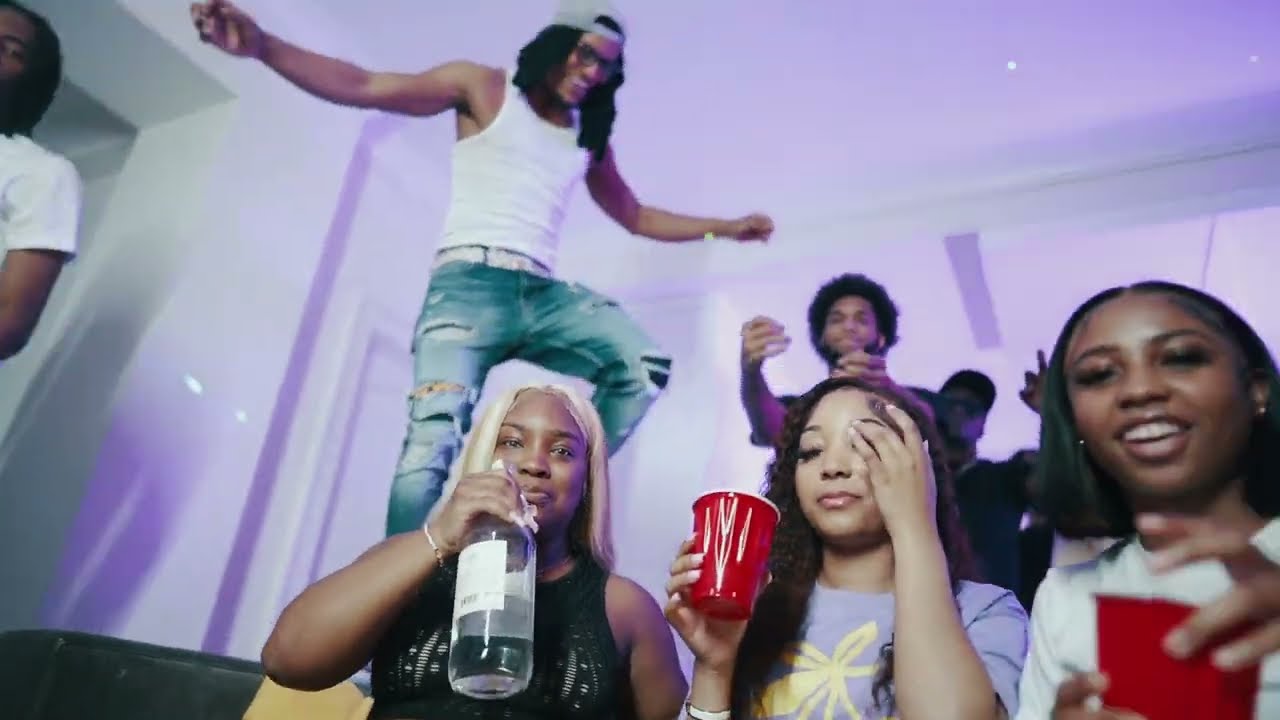 Ron Sleeze x Brazy Maybach x 7 iverson - ' Ballin A lot '