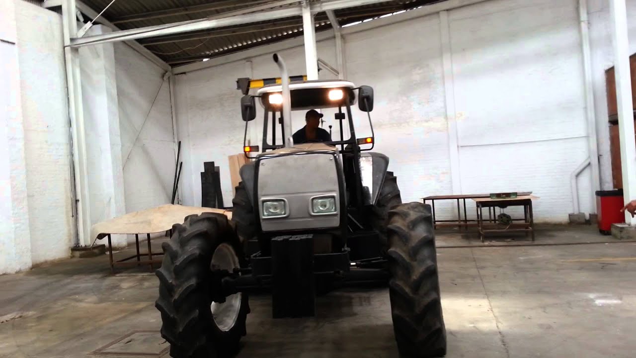 TRACTOR VALTRA BH160