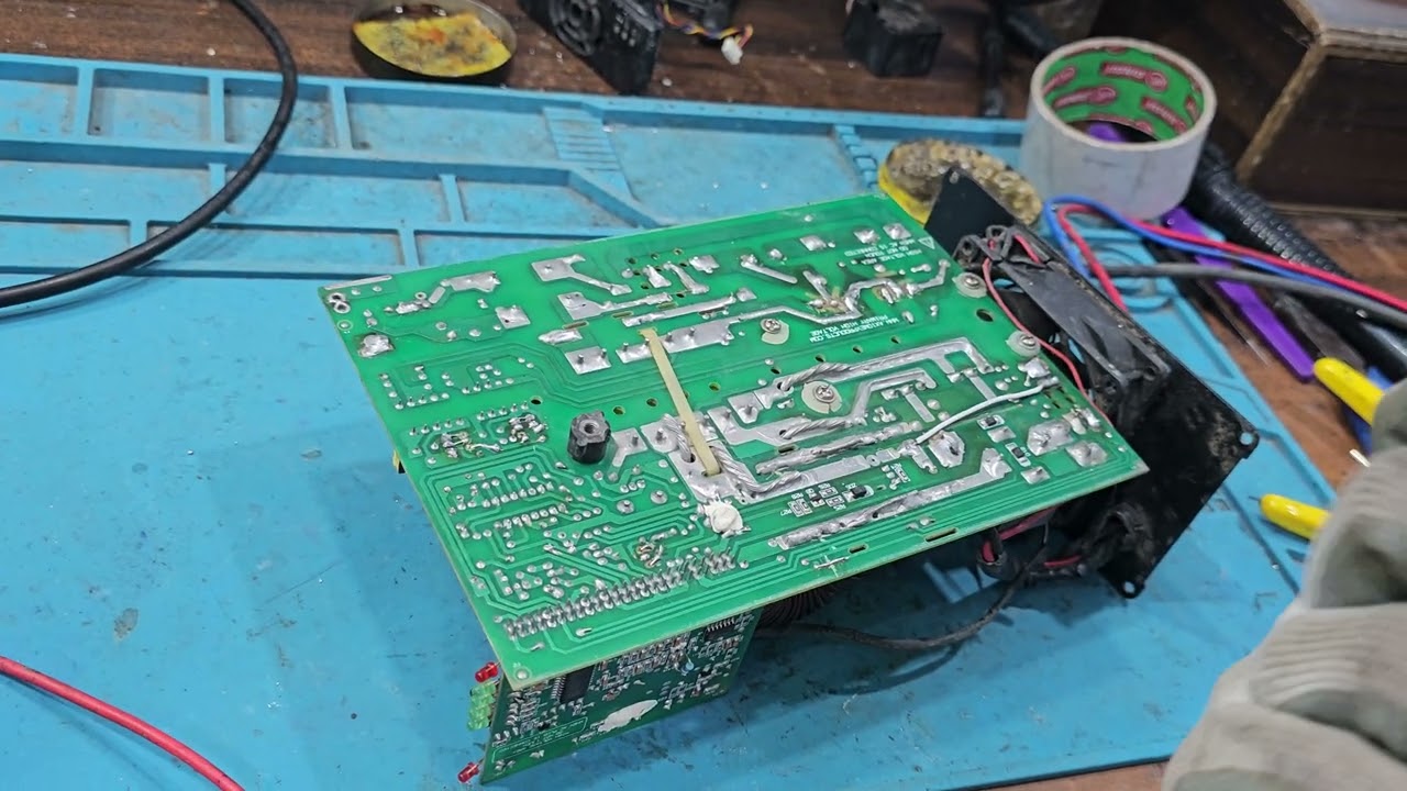 Axicom charger Part 1 15 empier