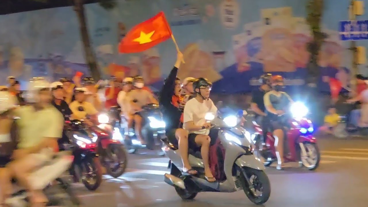 💥TRỰC TIẾP : ĐI BÃO MỪNG U22 VIET NAM VÔ ĐỊCH SEA GAME ở đường phố SÀI GÒN