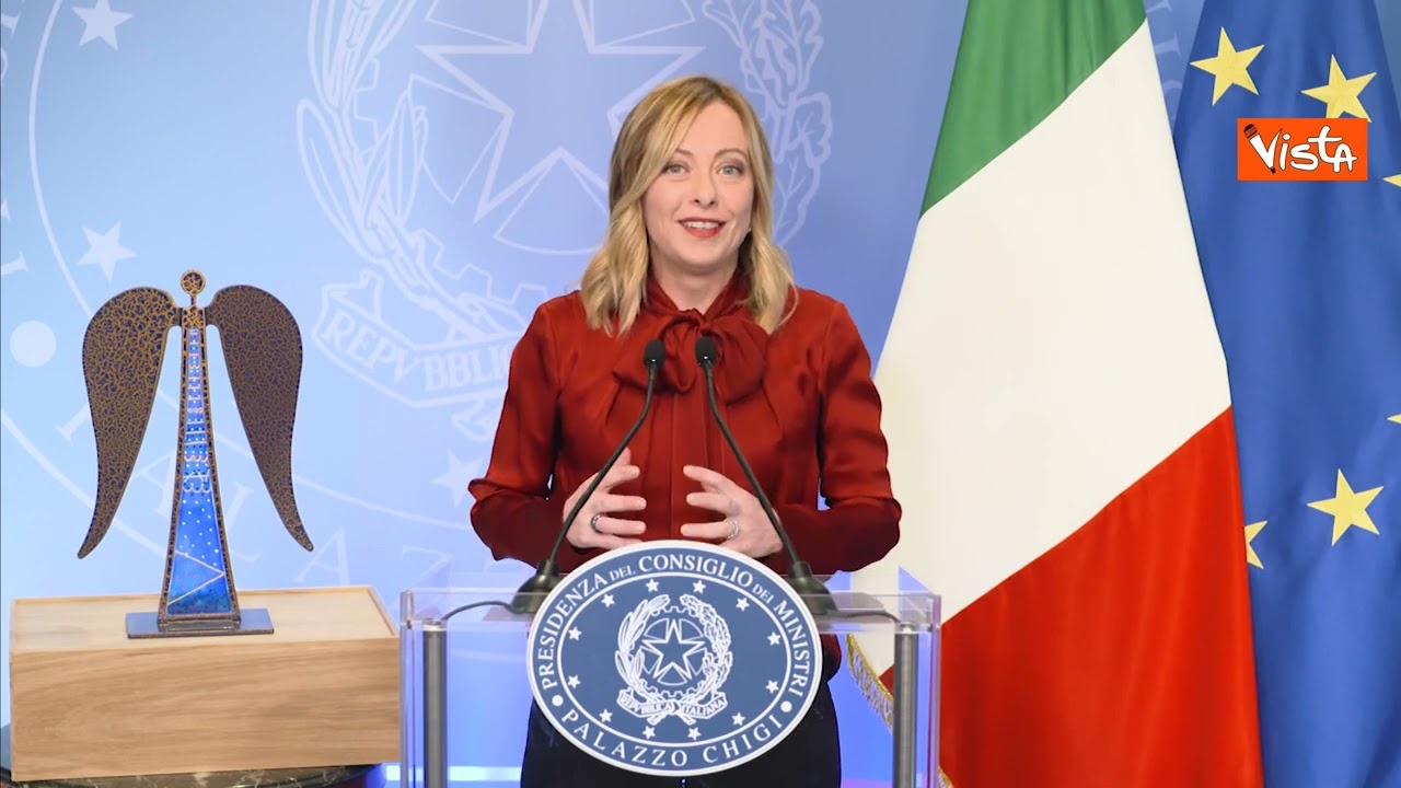Il discorso di Giorgia Meloni sull'evasori con Partita IVA e il salario minimo - INTEGRALE