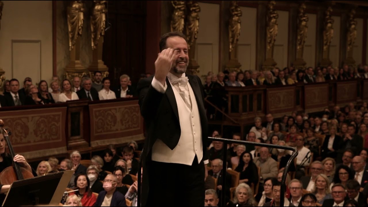 Danza Húngara Número 5 de Brahms | Francisco Navarro Lara & Wiener KammerOrchester