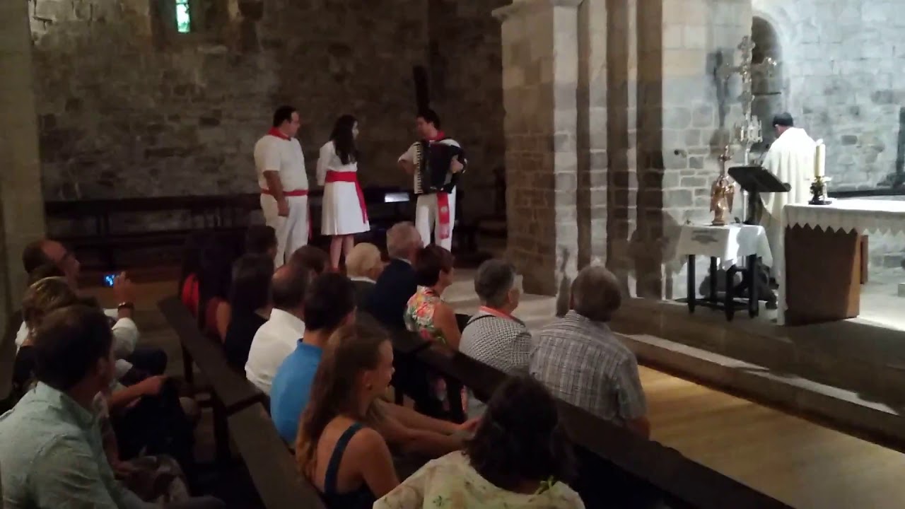 GRUPO ORGULLO NAVARRO. MISA CANTADA.LA ESPIGA MEJOR GRANADA SANTUARIO S.MIGUEL DE ARALAR 31 8 2019