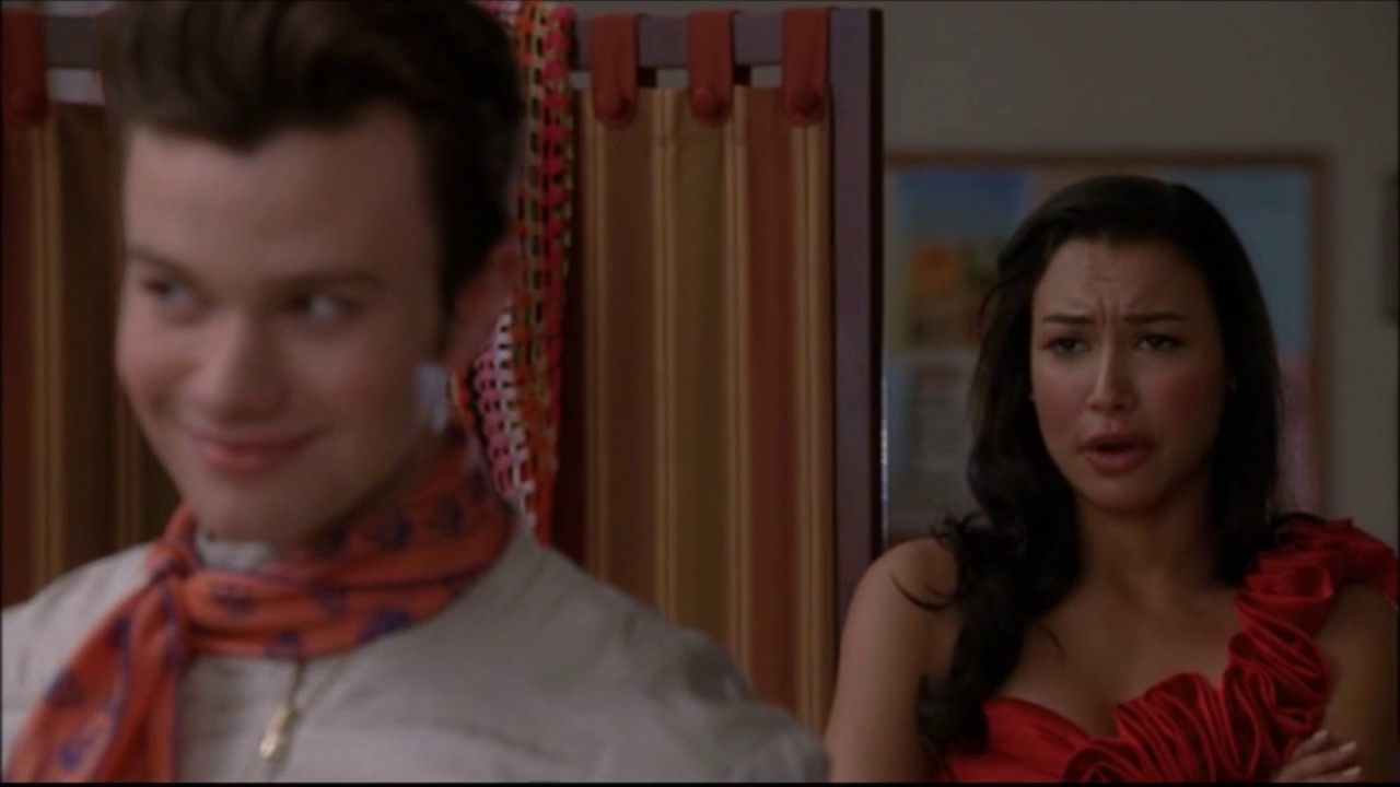 Glee - Kurt gives some of the glee girls prom advice 2x20