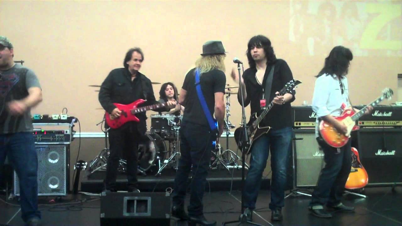 John Regan and Tod Howarth performing with Tribute Band KISS Nation