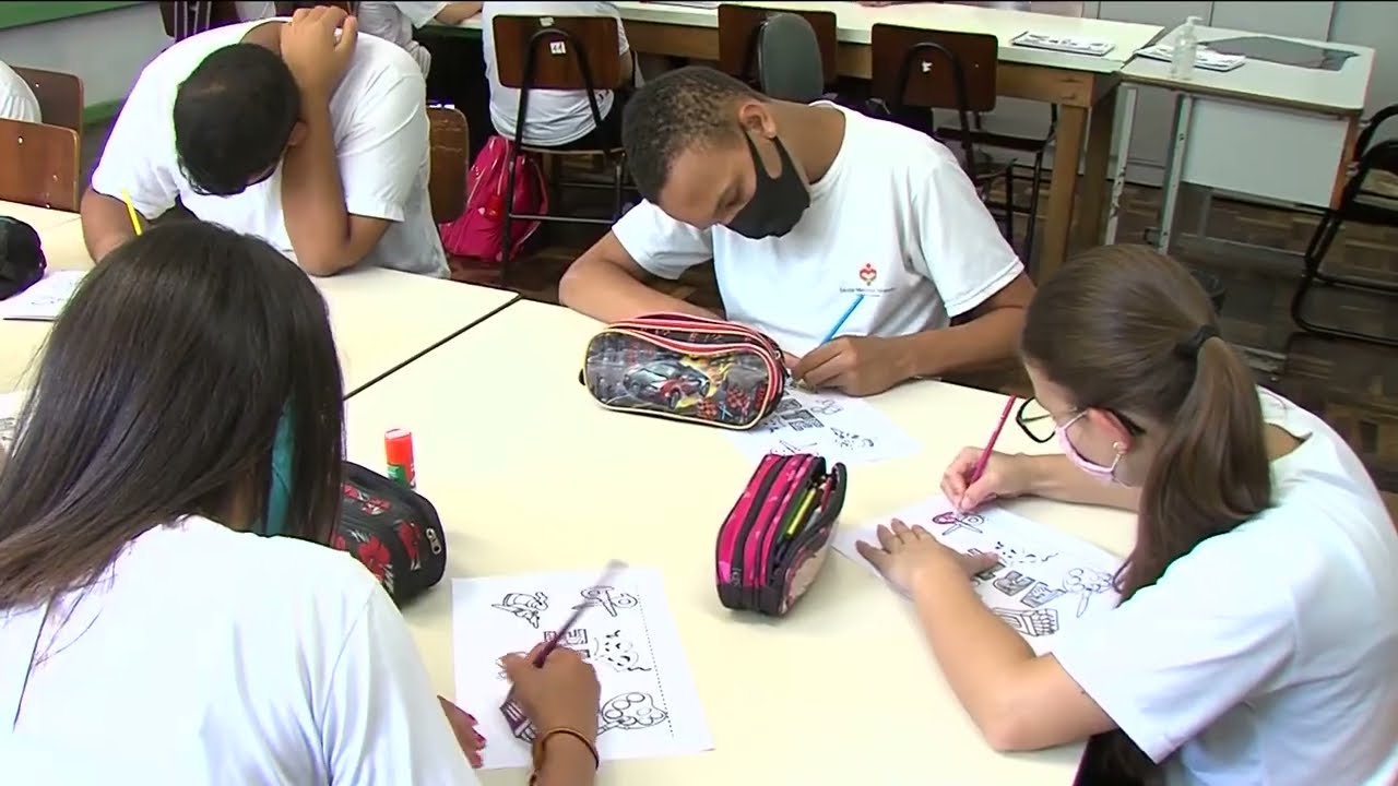 Campanha Adote um m² de Obra da Escola Mercedes