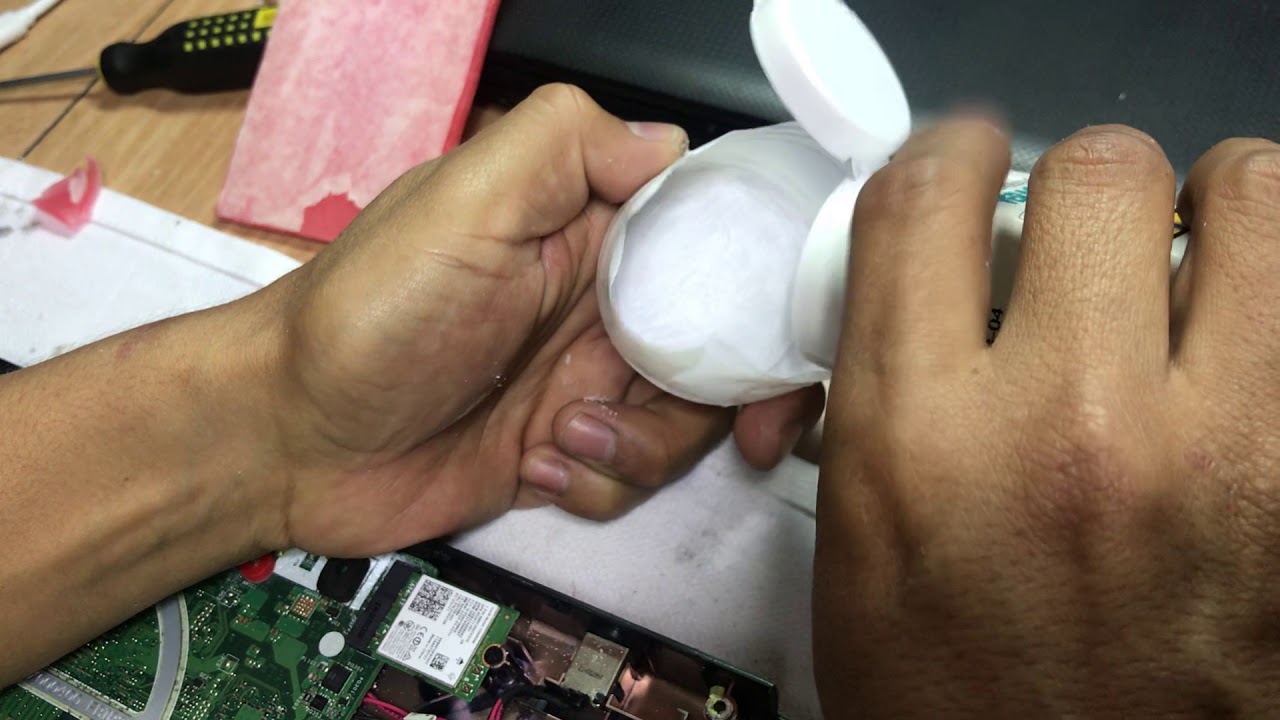 Base bisagras rotas laptops  -como repararlas