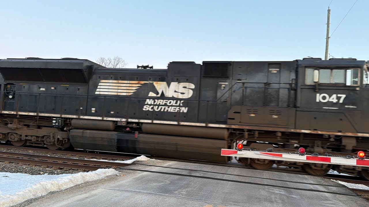 02/13/26 NS Intermodal Train at Cole Rd in Galloway, OH