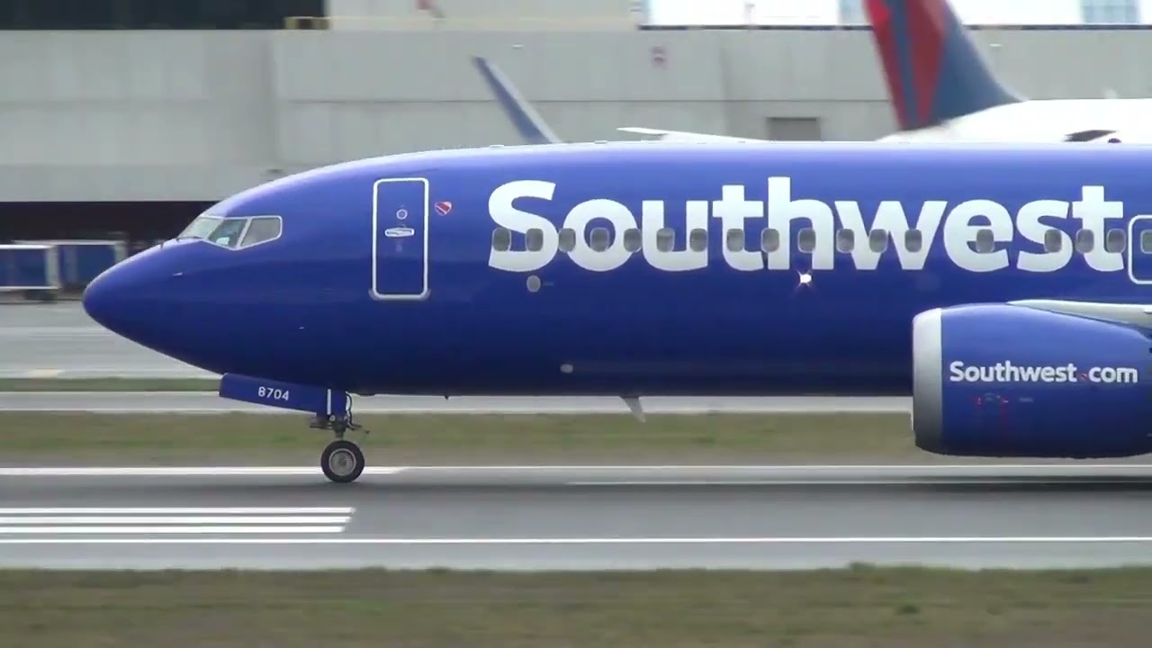 737 MAX 8 Full Power Takeoff! Southwest N8704Q &ndash; PDX