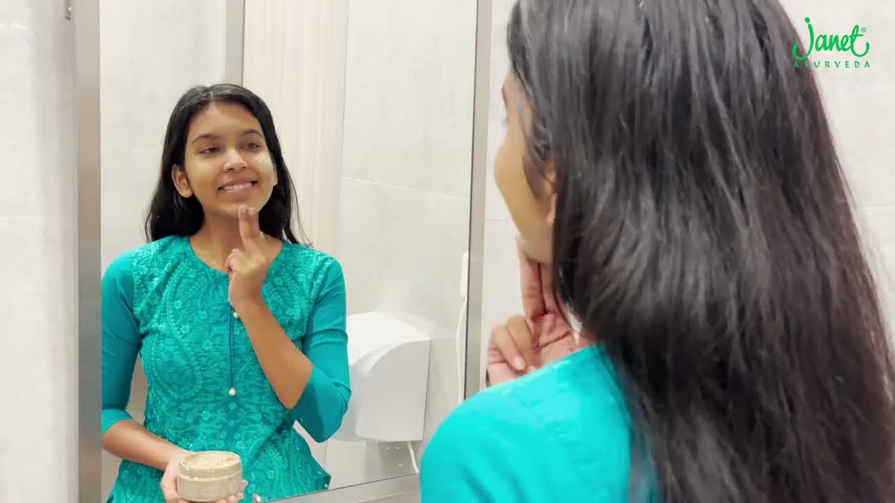 වයස 18ත් - 24 අතර ගැහැණු ළමයින්ගේ Glowing Skin එකේ රහස