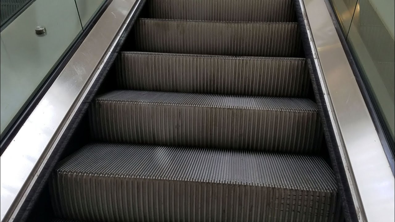 Nice: Schindler escalators @ Macy's The Falls, Miami FL