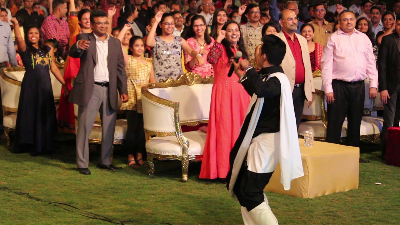 Corporate Crowd Warm Up | Corporate Event Ice-breaking | Anchor|Host|Emcee Girish Sharma