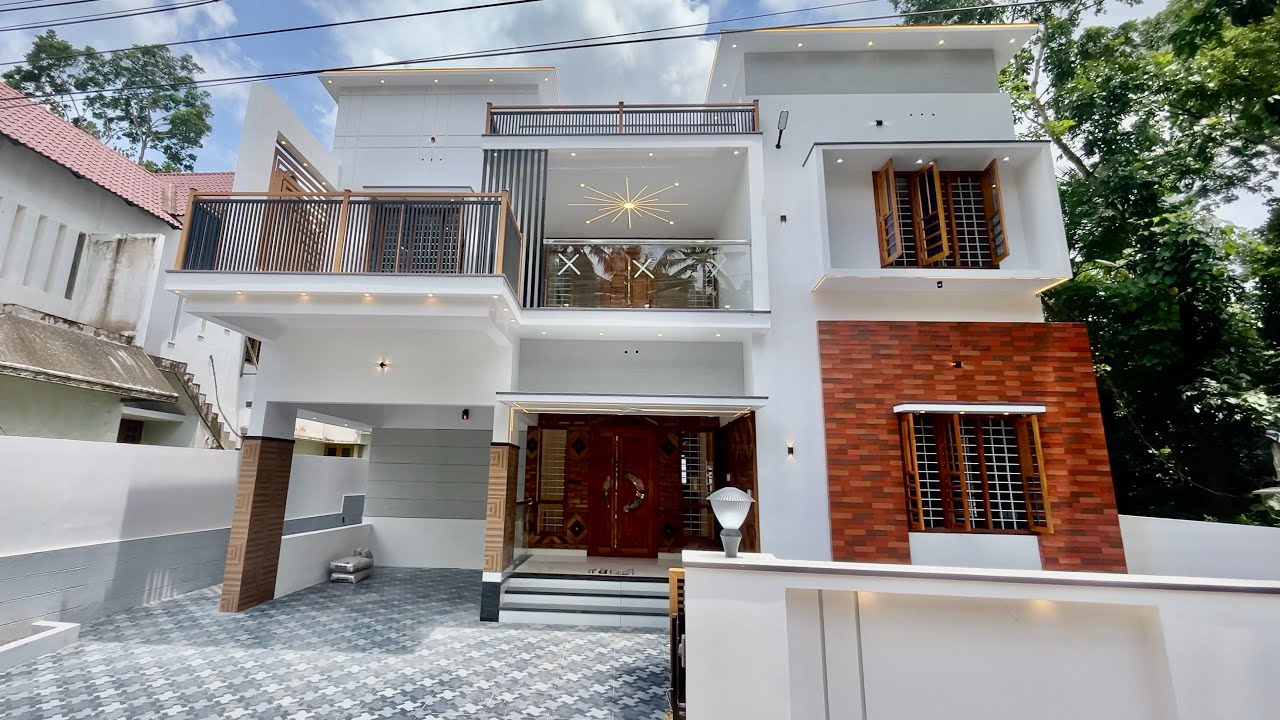 Supreme Quality Guarantee 5BHK House for Sale in Trivandrum | AK Builders