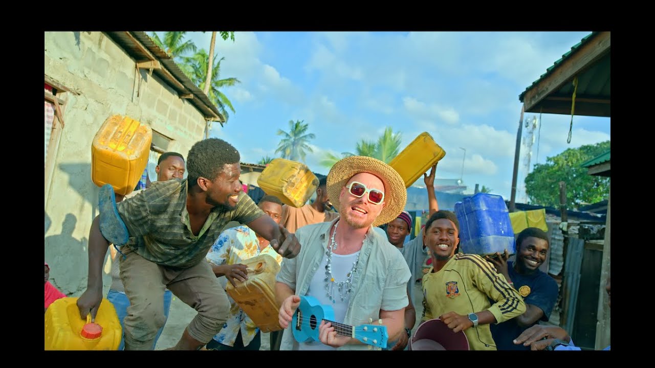 Mzungu Kichaa | Fundi Bomba [Official Video]