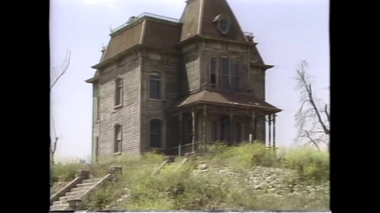 PSYCHO II  Featurette - The House On The Hill