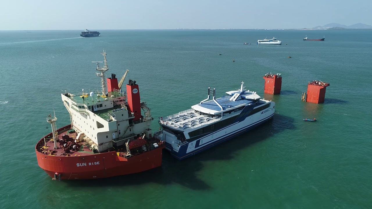Loading two ropax passenger ferries on semi-submersible m/v Sun Rise