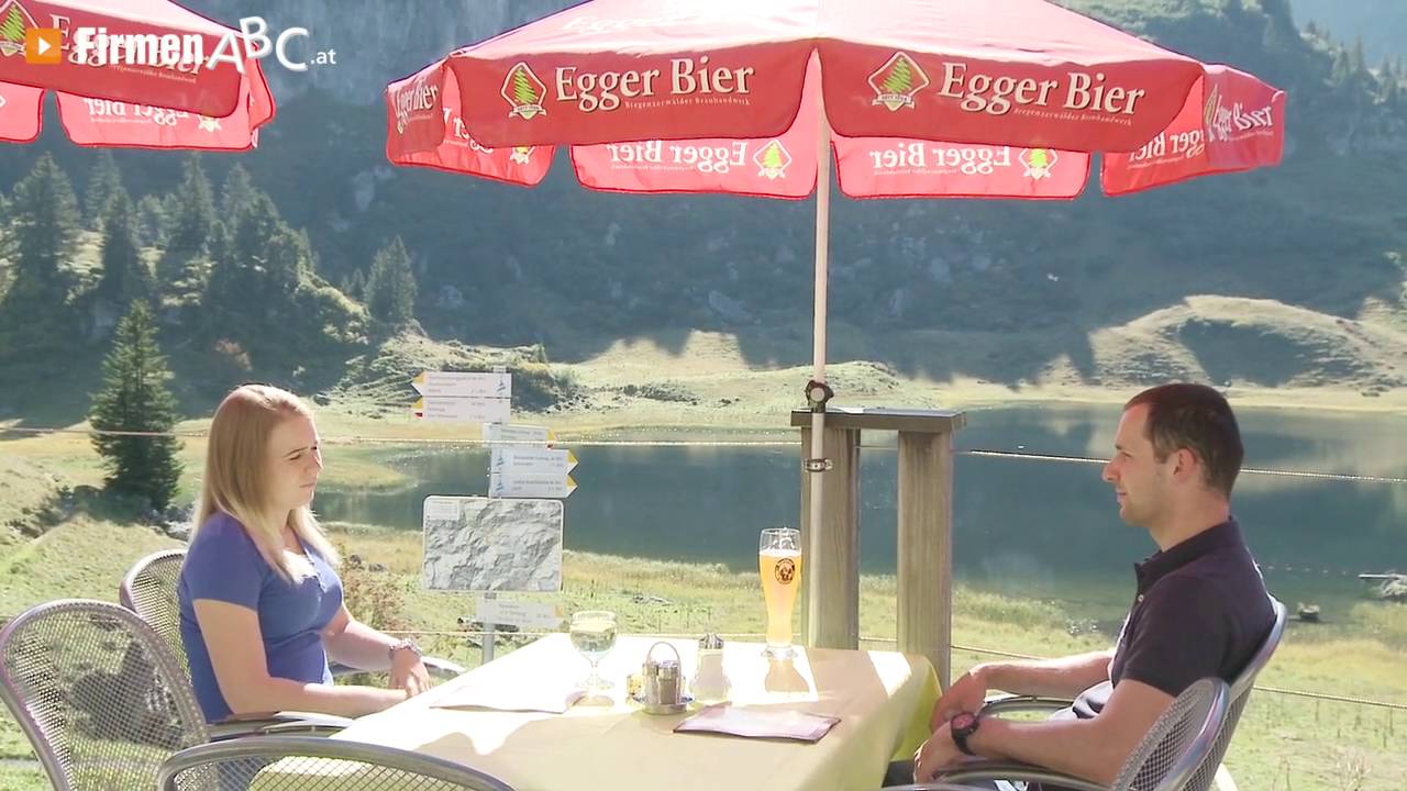 Hotel & Restaurant in Schr&ouml;cken: Berghotel K&ouml;rbersee - gem&uuml;tliches G&auml;stehaus im Bezirk Bregenz