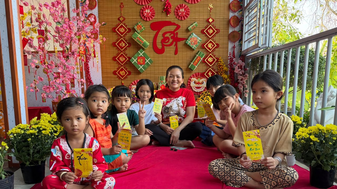 Những Cô Gái Khéo Tay Năm 2026 Những Câu Nói Dễ Thương 7 Bé Nhận Lì Xì Từ Anh Hùng Bên Mỹ/Tập 01