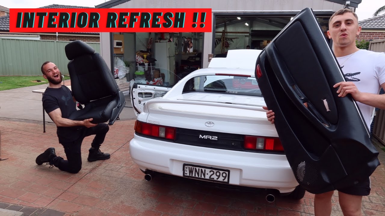 MR2 GETS A WHOLE NEW INTERIOR - Full Interior Restoration  (SW20 MR2)