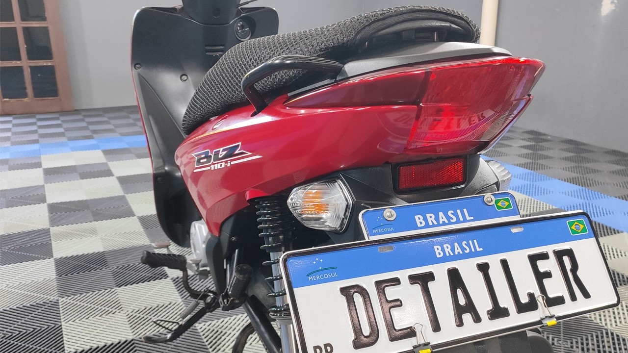 Limpeza detalhada na honda  biz