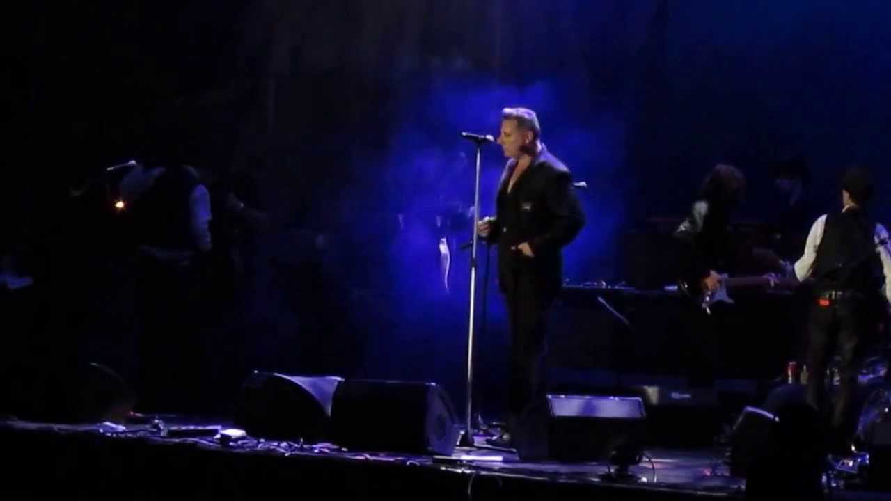 Loquillo -EL ROMPEOLAS- Iberia Festival