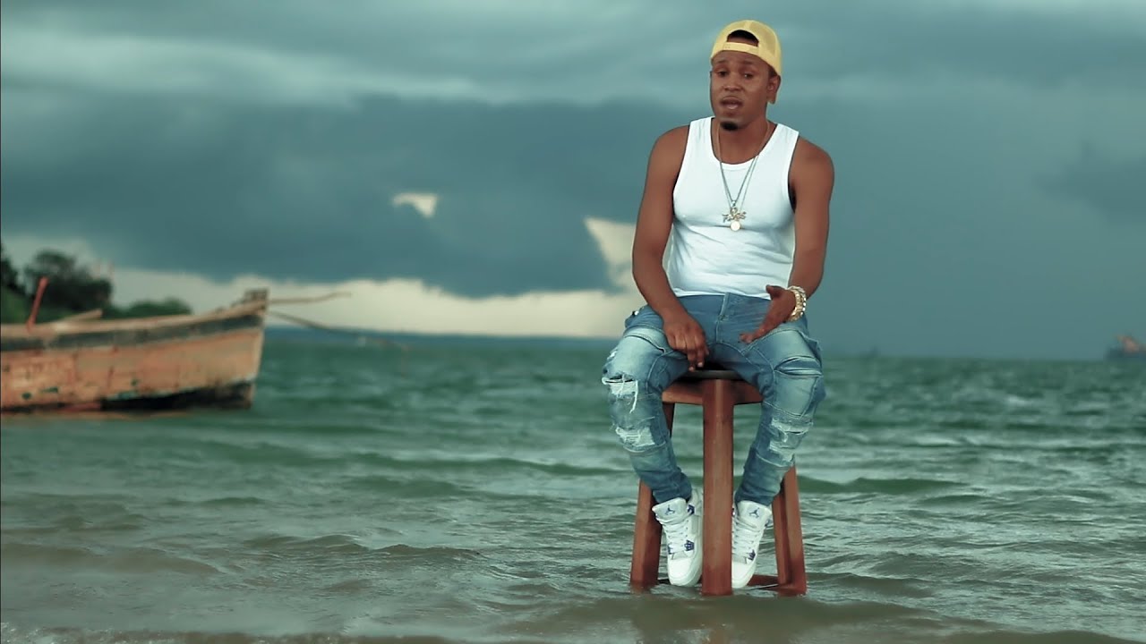 Fz Fila Nova  -  Deixa chorar 😢 - video official by Luck pro Maker