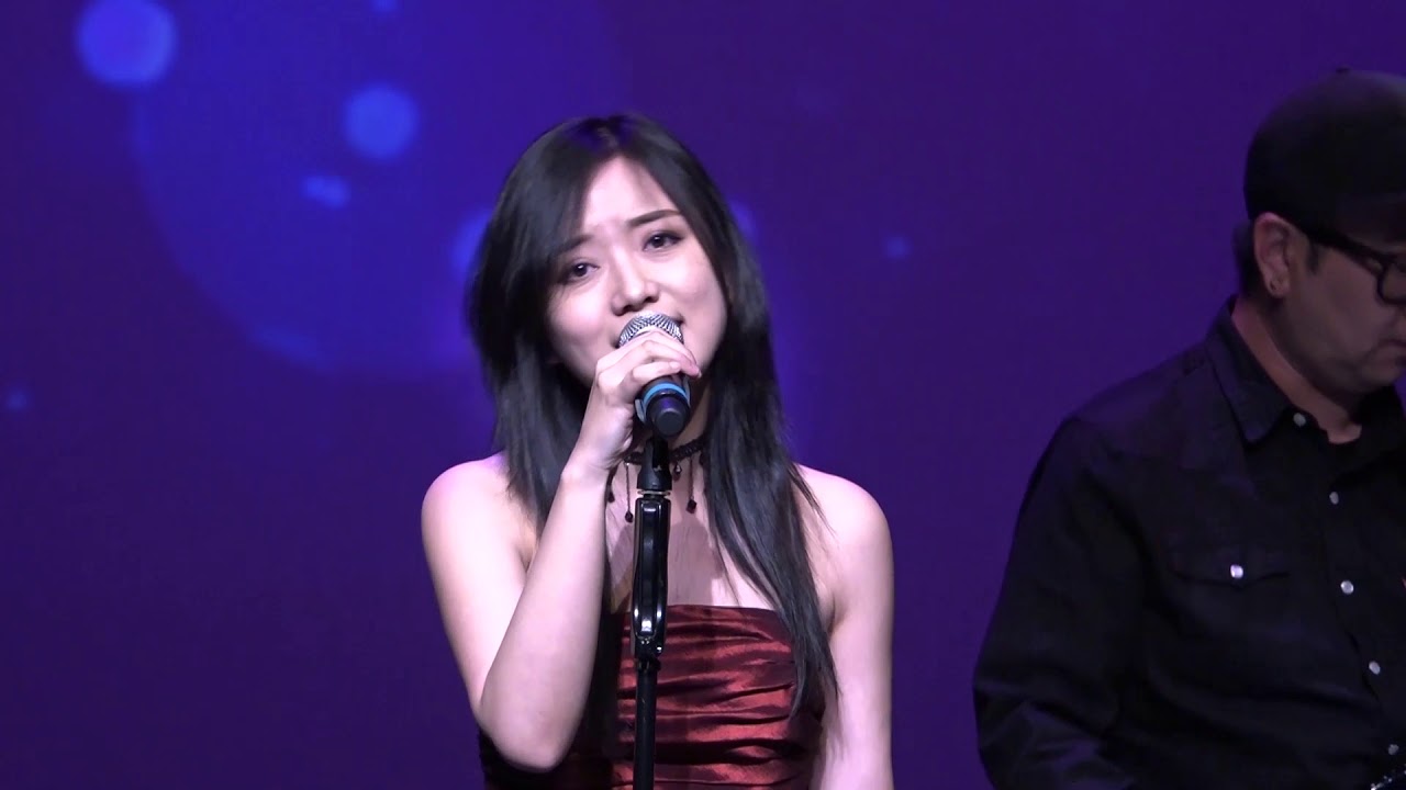 王甜甜开场三首 | &ldquo;讴歌和他的朋友们&rdquo;音乐会