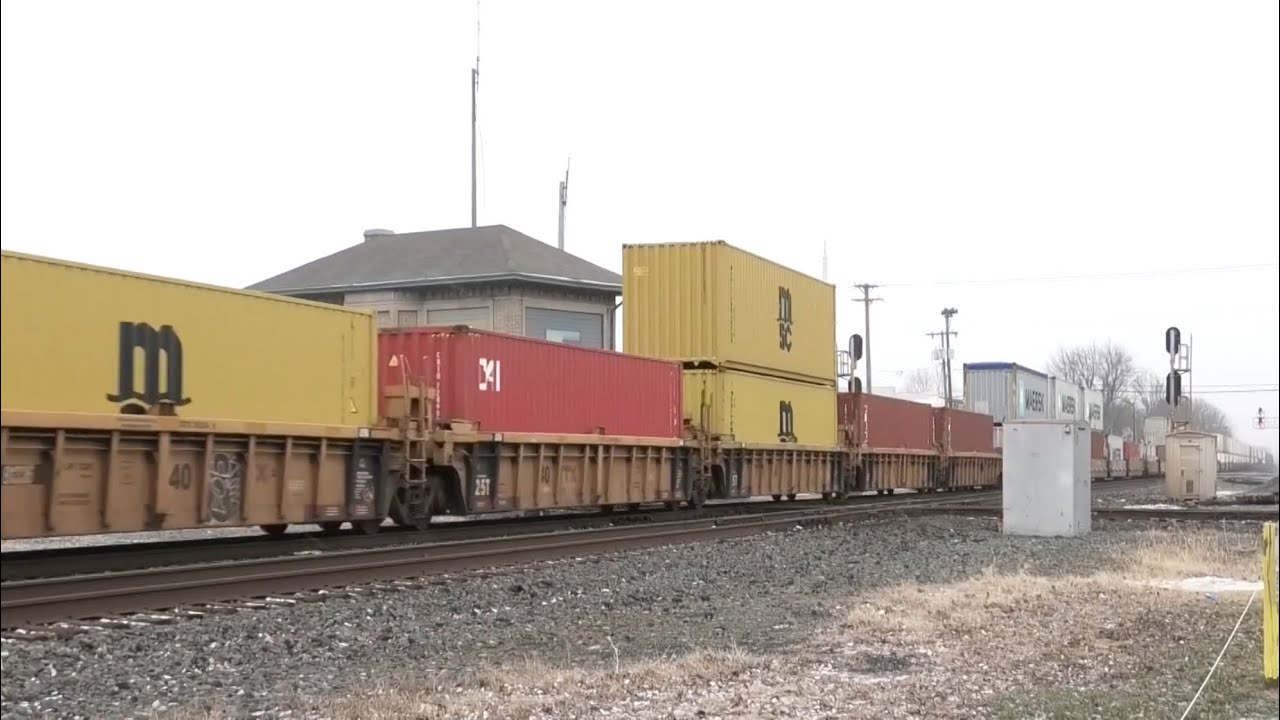 BNSF 5775 West - Deshler, OH - 12/19/25