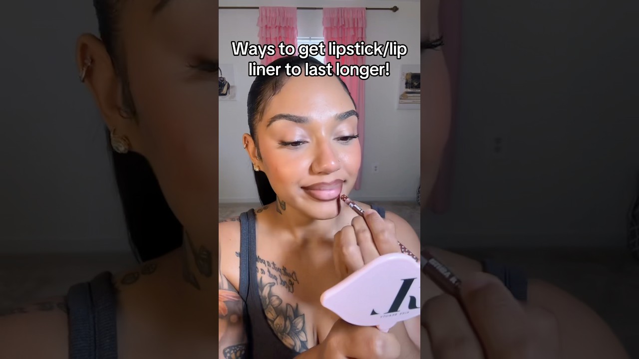 LIP LINER HACK! Longer lasting lip combo 😱😍 #lipliner #makeuphacks #lipcombo