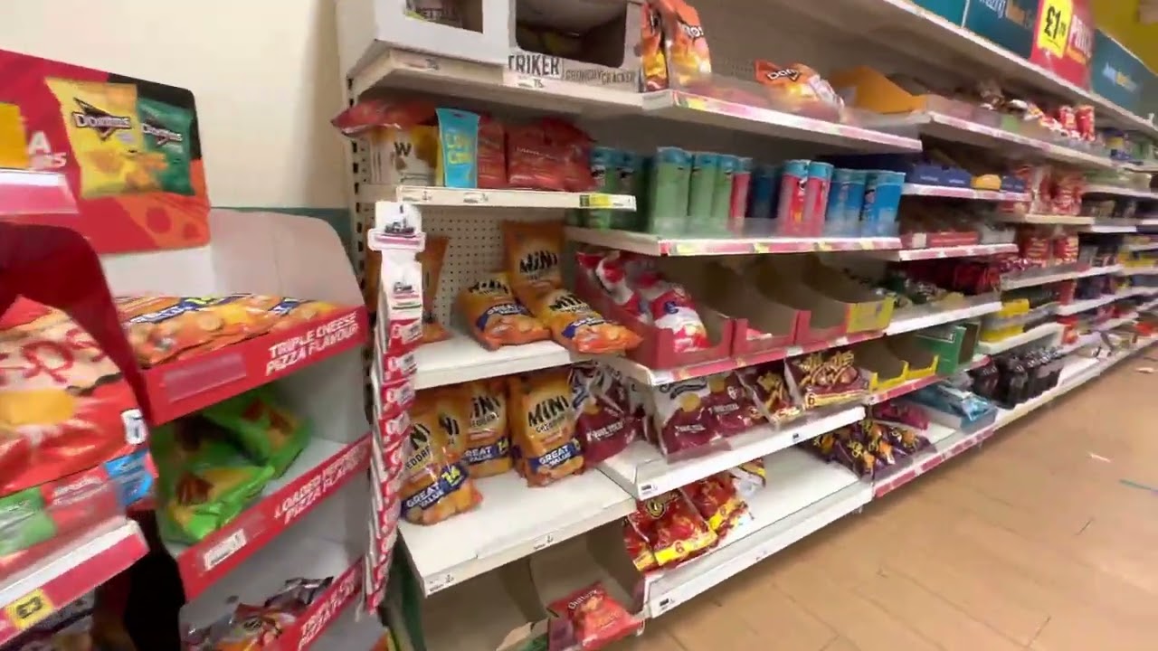 Poundland in UK | poundland of luton mall near University of Bedfordshire