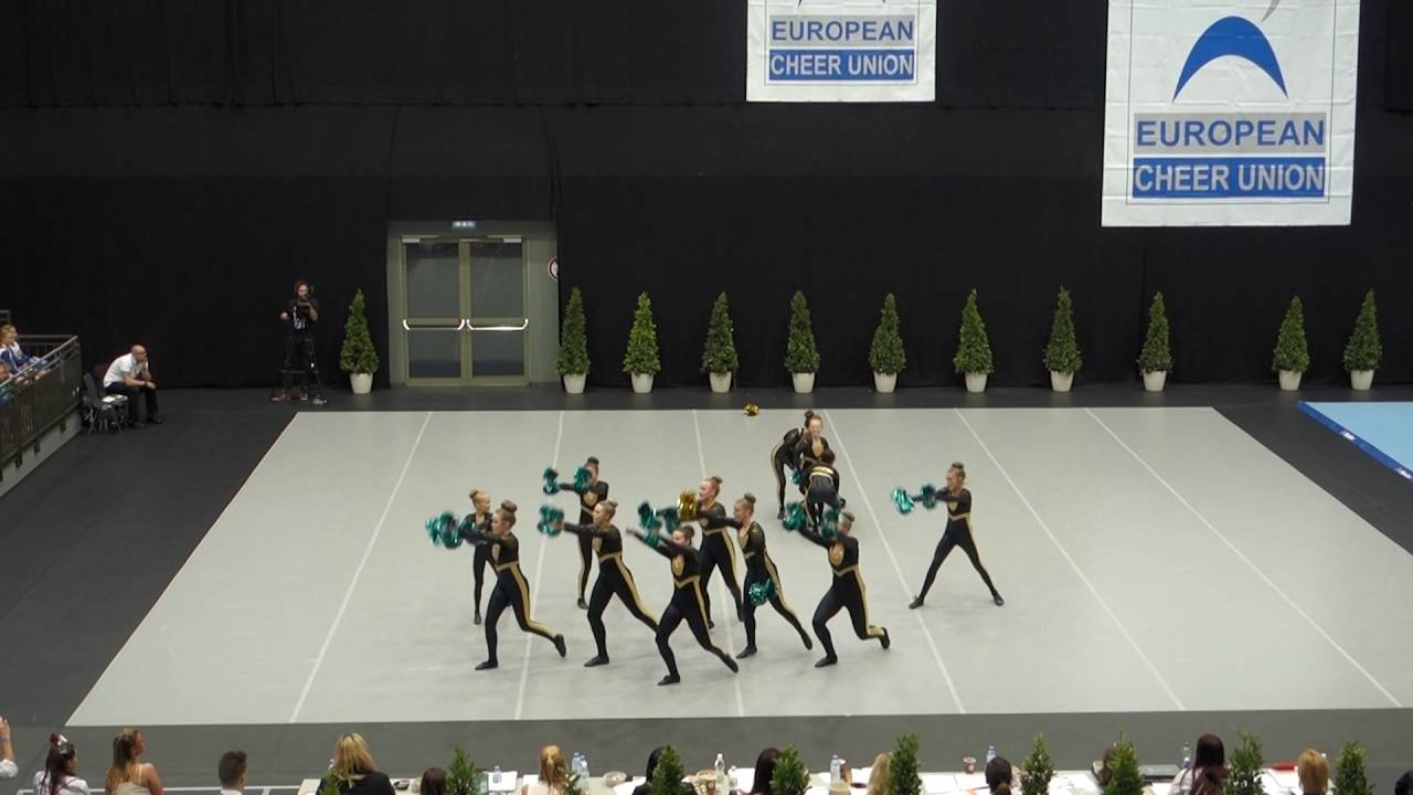 CheerForce Ladies Of Ten | European Championship 2016