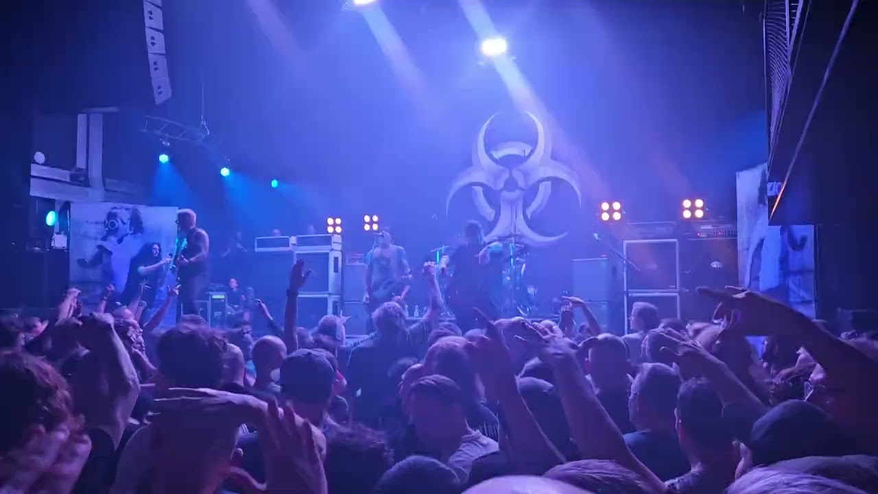 Biohazard - Black, White, Red all over - live @ Paard Den Haag (NL)