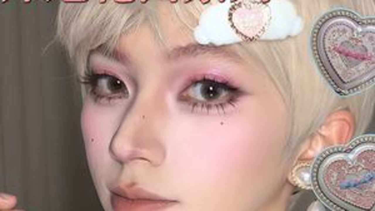 邦尼花园全套上脸丨少女心爆棚的粉色梦幻妆 @DOU+小助手 @DOU+上热门 #邦尼花园 #妆教 #花知晓  #新年妆容blingbling  #潮妆研究所