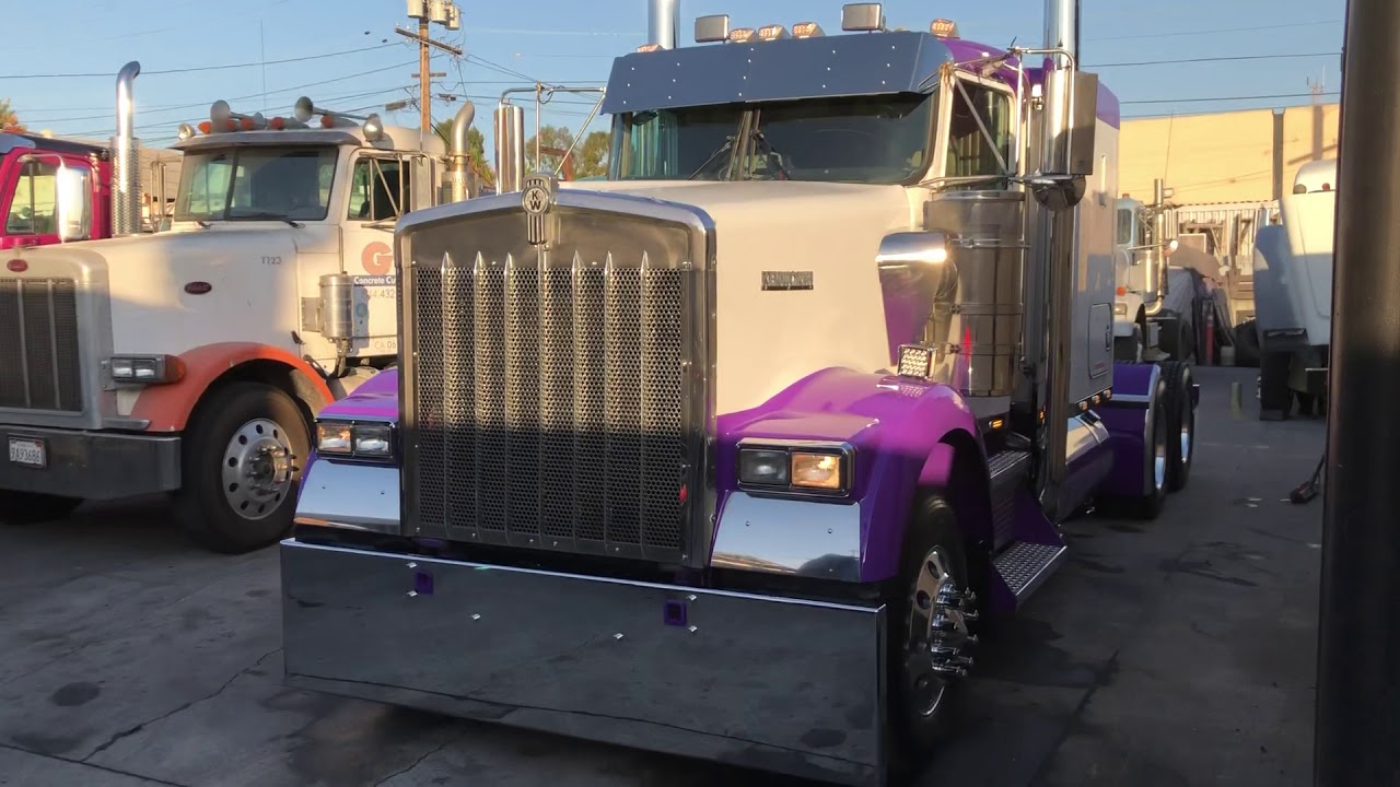 2000 Kenworth W900