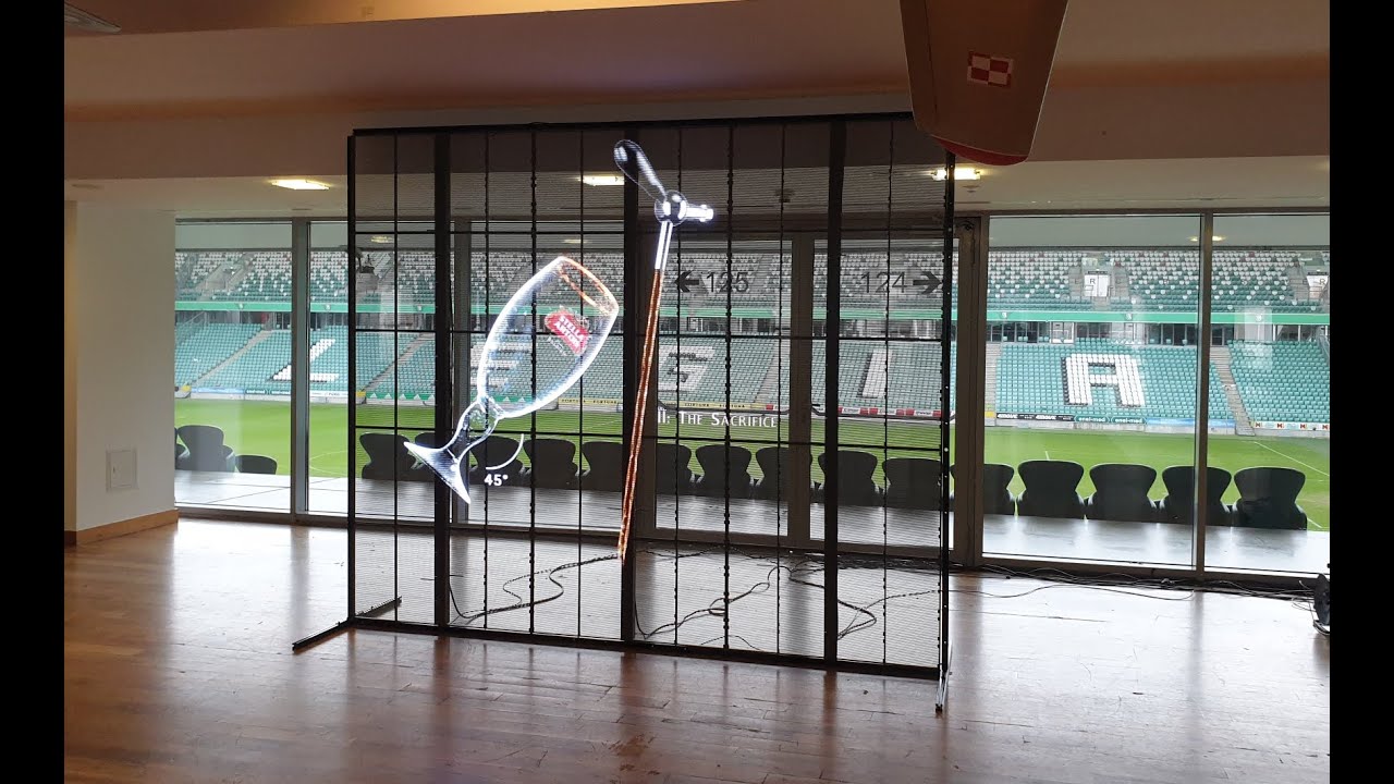 Transparentny ekran LED (P2.8) / 3m x 2,5m