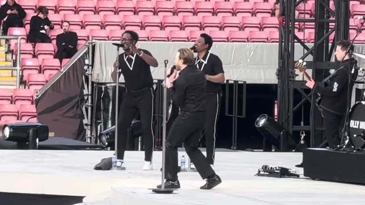 Olly Murs - Busy, Oh My Goodness, Thinking Of Me, etc medley - St Mary’s Southampton - 2nd June 2024
