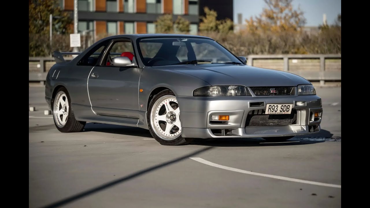 Nissan GTR33