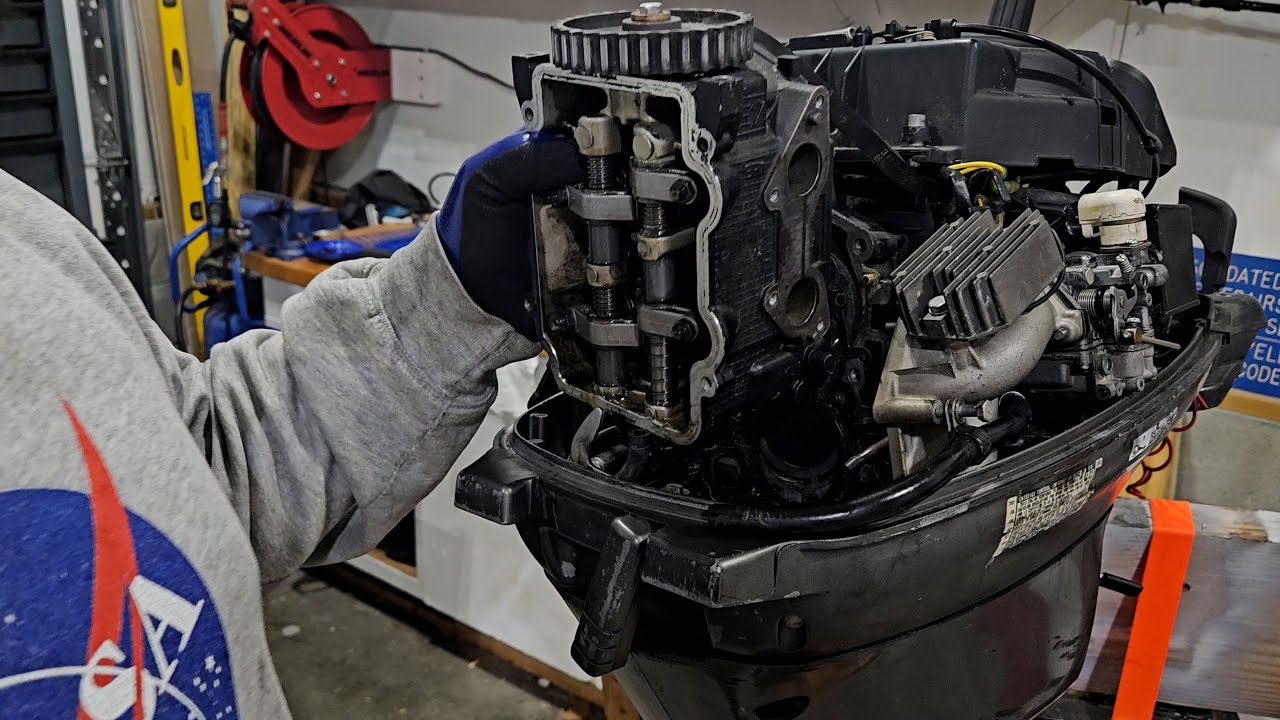 15 hp Nissan Outboard Part 2 - Water and Fuel in Engine Oil?