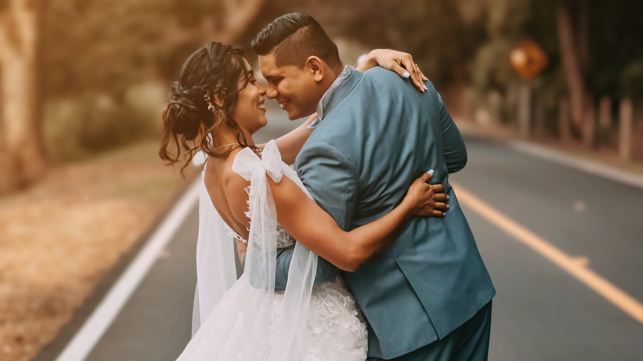 Matrimonio ANDREA & JEYSON | Sony a6400 | Feiyutech AK2000 | Sony SEL 35mm 1.8