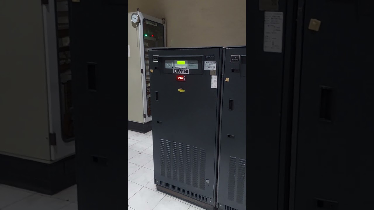 Emerson 7400M Model UPS  In Parallel #Emersonups #upsbattery #UPSAMC #upssystems