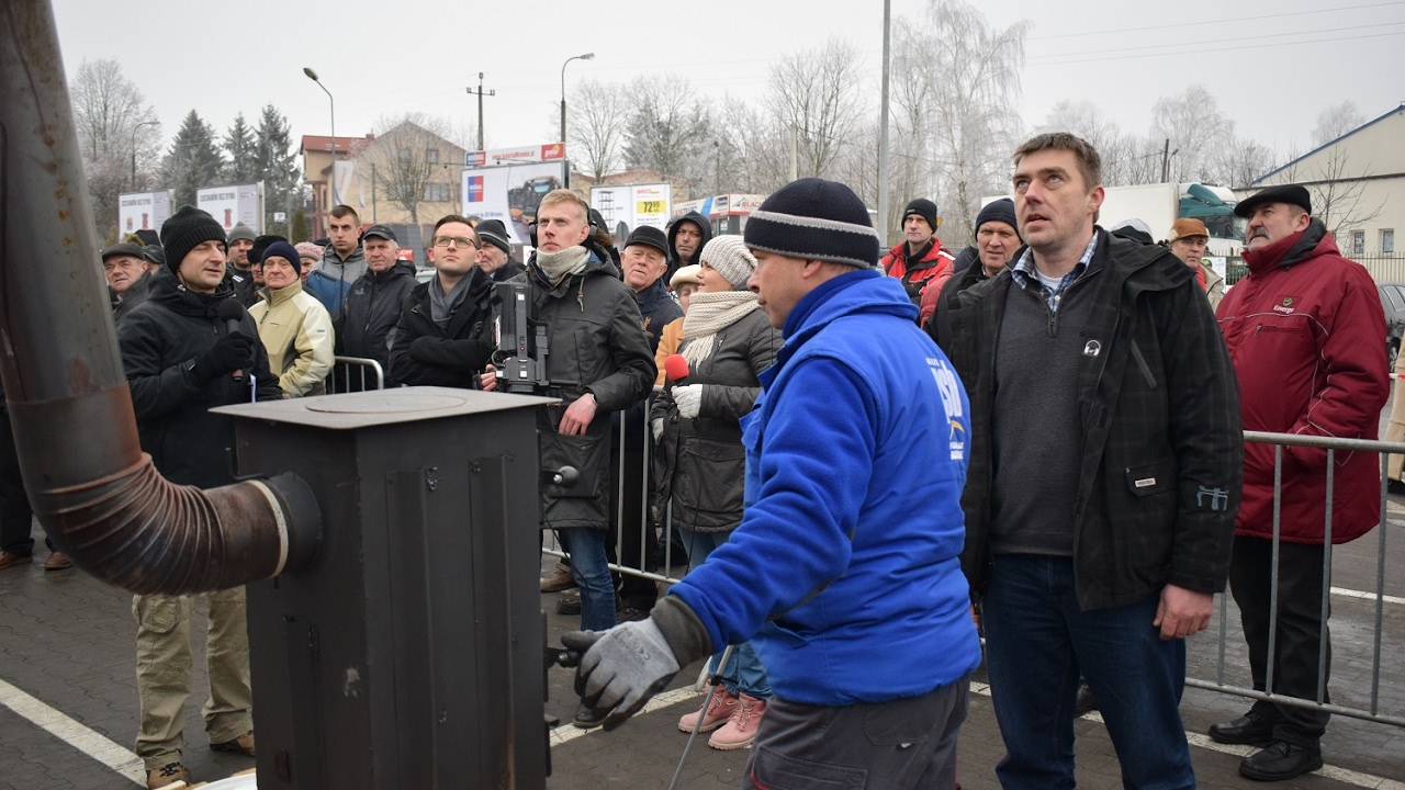 Ciechanów bez dymu, czyli jak prawidłowo palić w piecu!