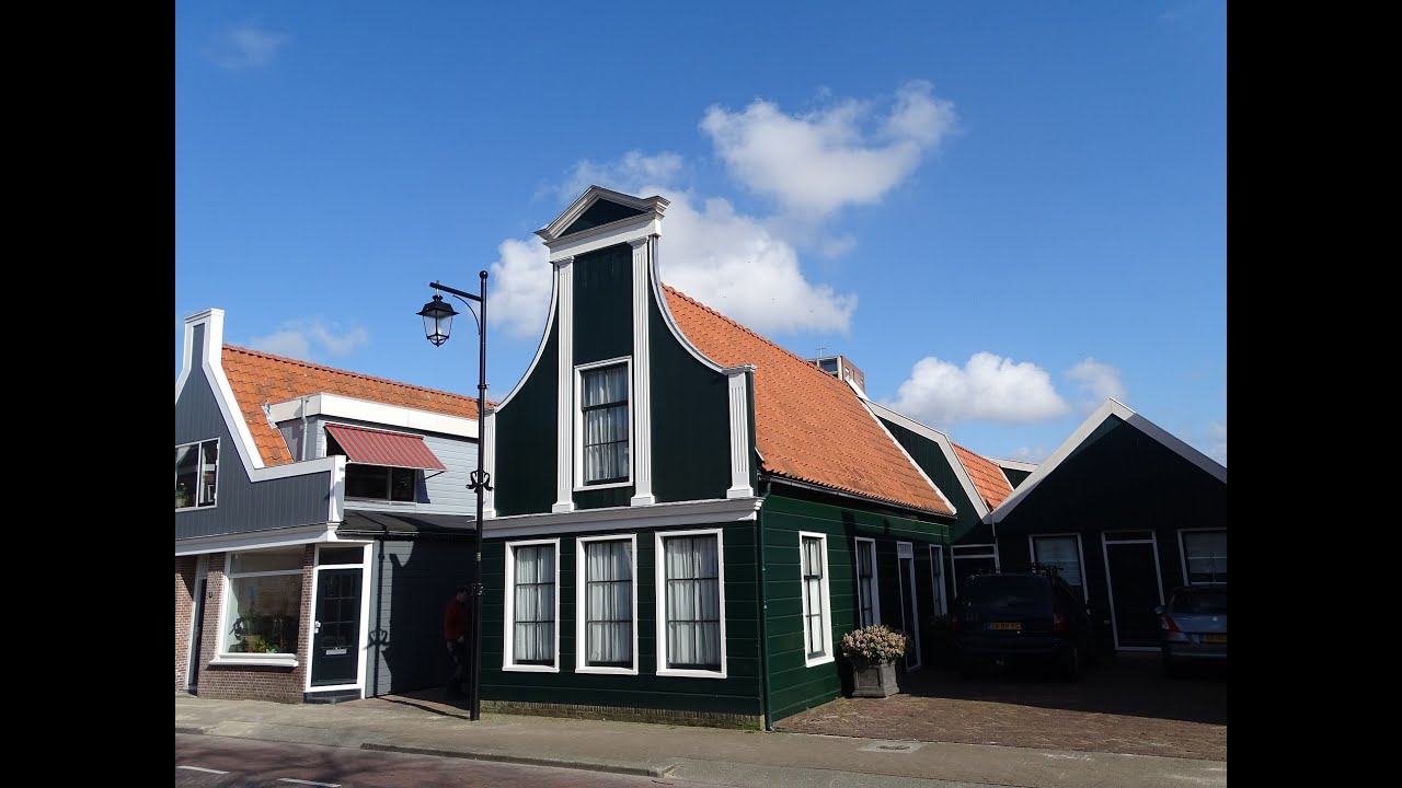 Westzijde Zaandam in beeld met o.a. de Bullekerk, Verkade, Tolhuis a/d Zaan en Papenpad
