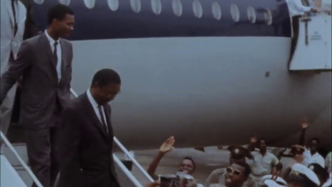 The Nigerian Civil War: Dr. Nnamdi Azikiwe Flies To Nigeria | September 1969