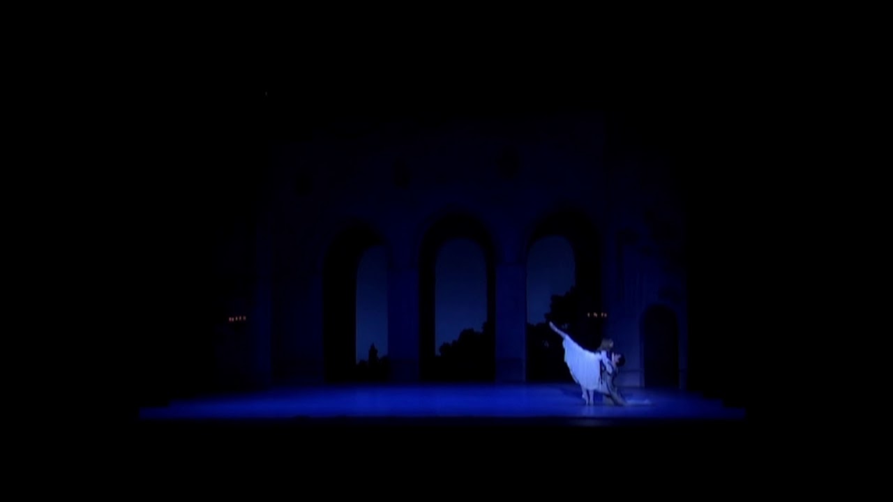 Violeta Angelova La Sonnambula Pas de deux