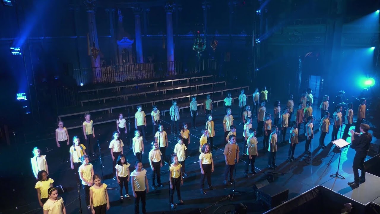 Un château dans les nuages - Les Petits Chanteurs de Laval