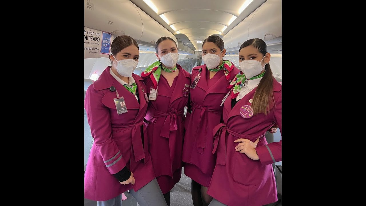 ¿Cuánto gana una sobrecargo de aviación en México?